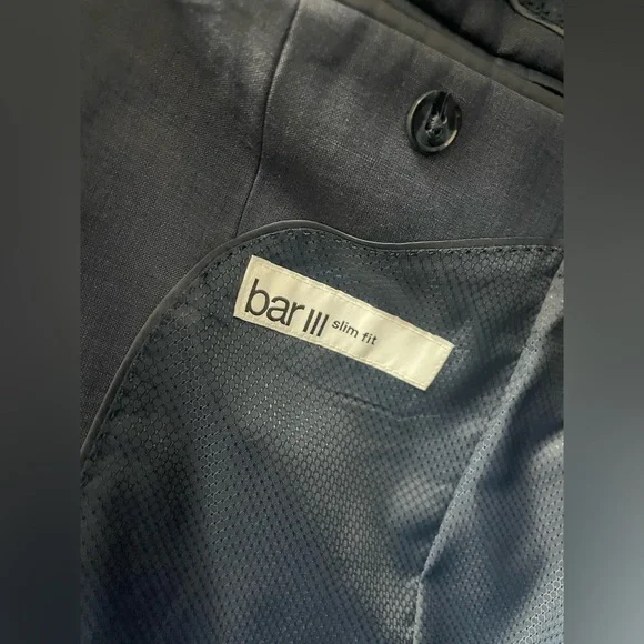 Bar III Suit - Picture 3 of 3